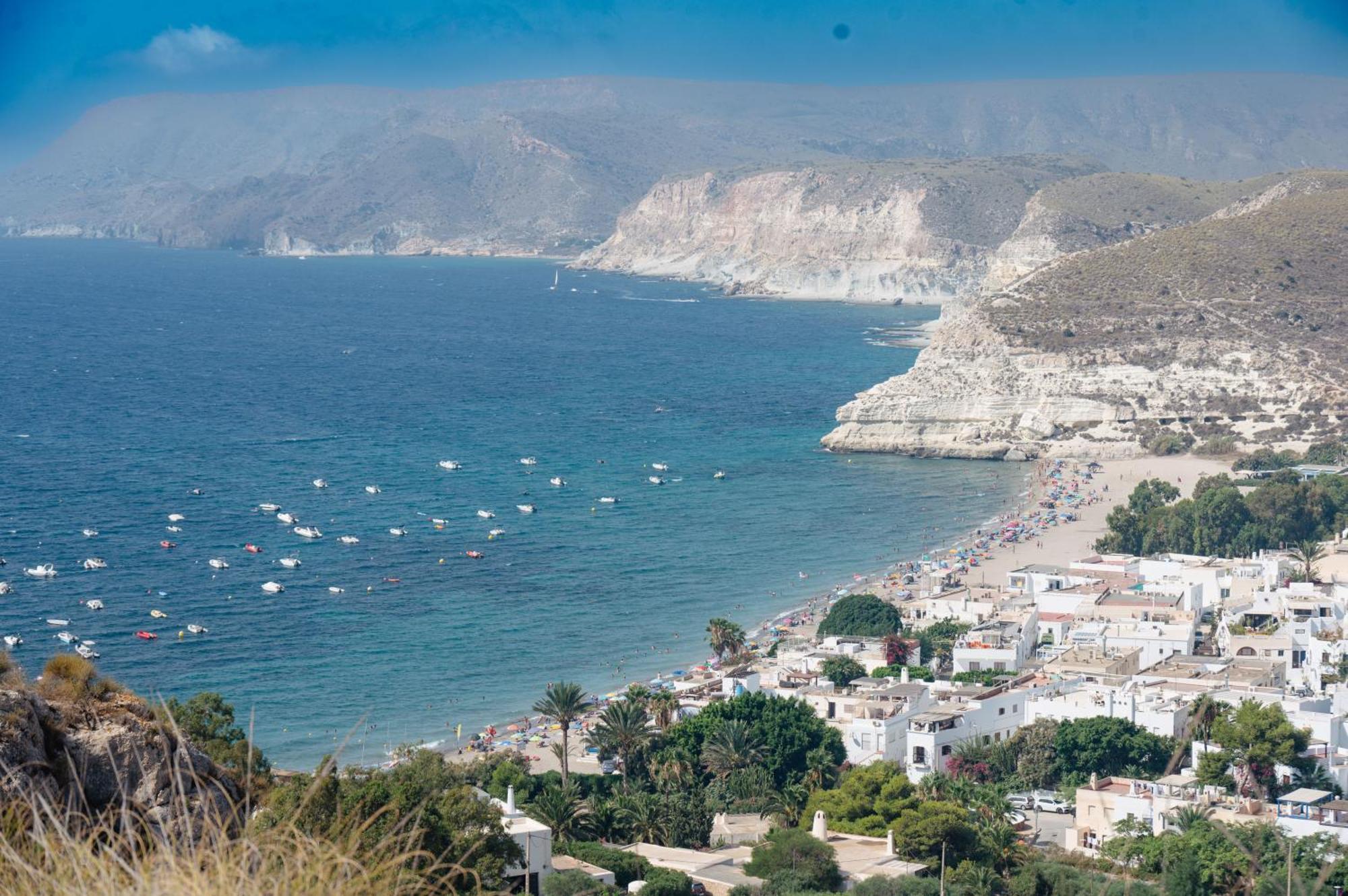 Complejo Turistico Los Bayiyos Agua Amarga  Luaran gambar